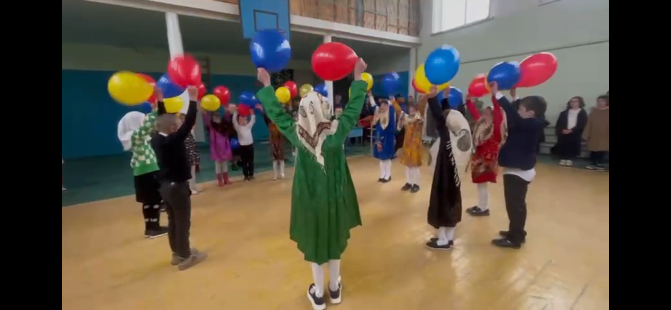 Линейка, посвященная 1 Мая.