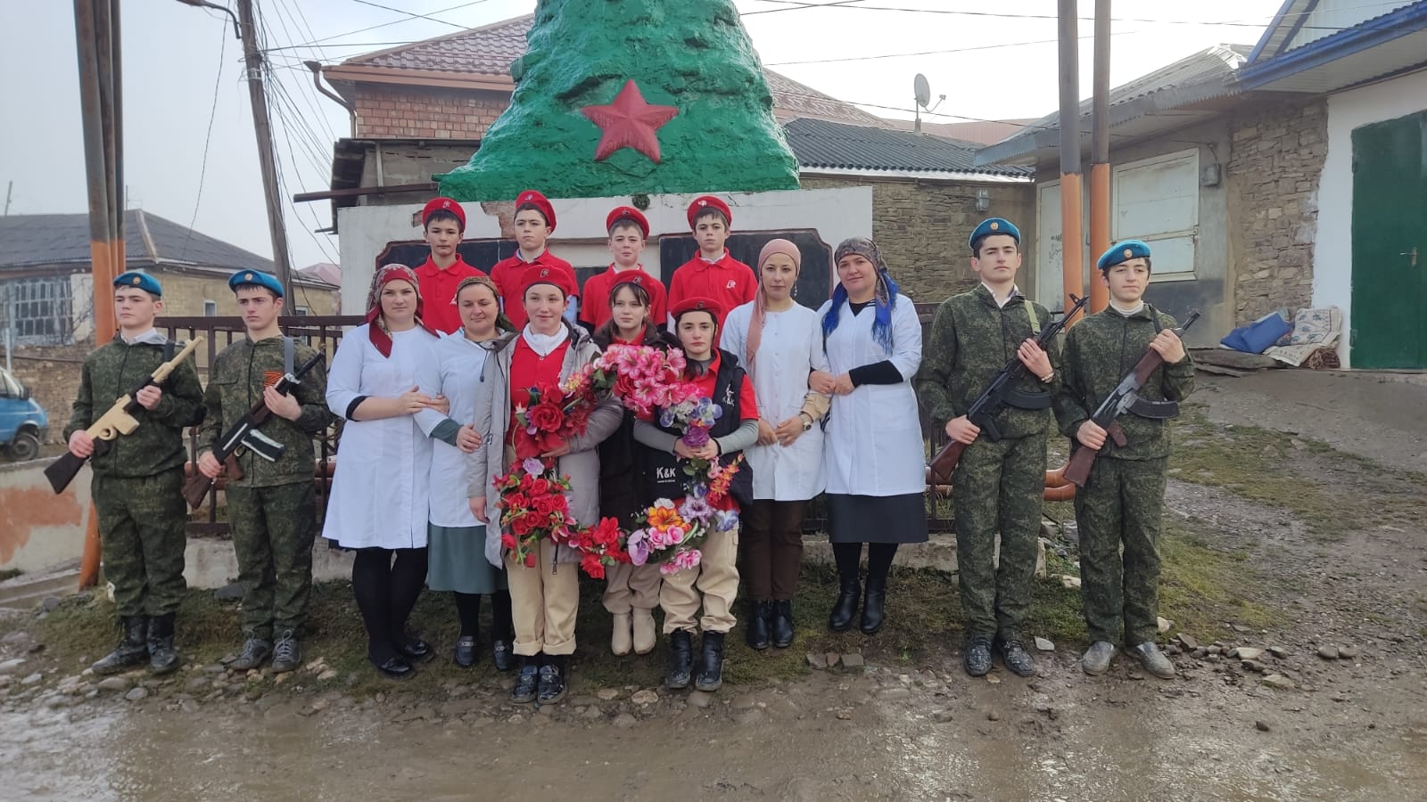 Герои с нами.