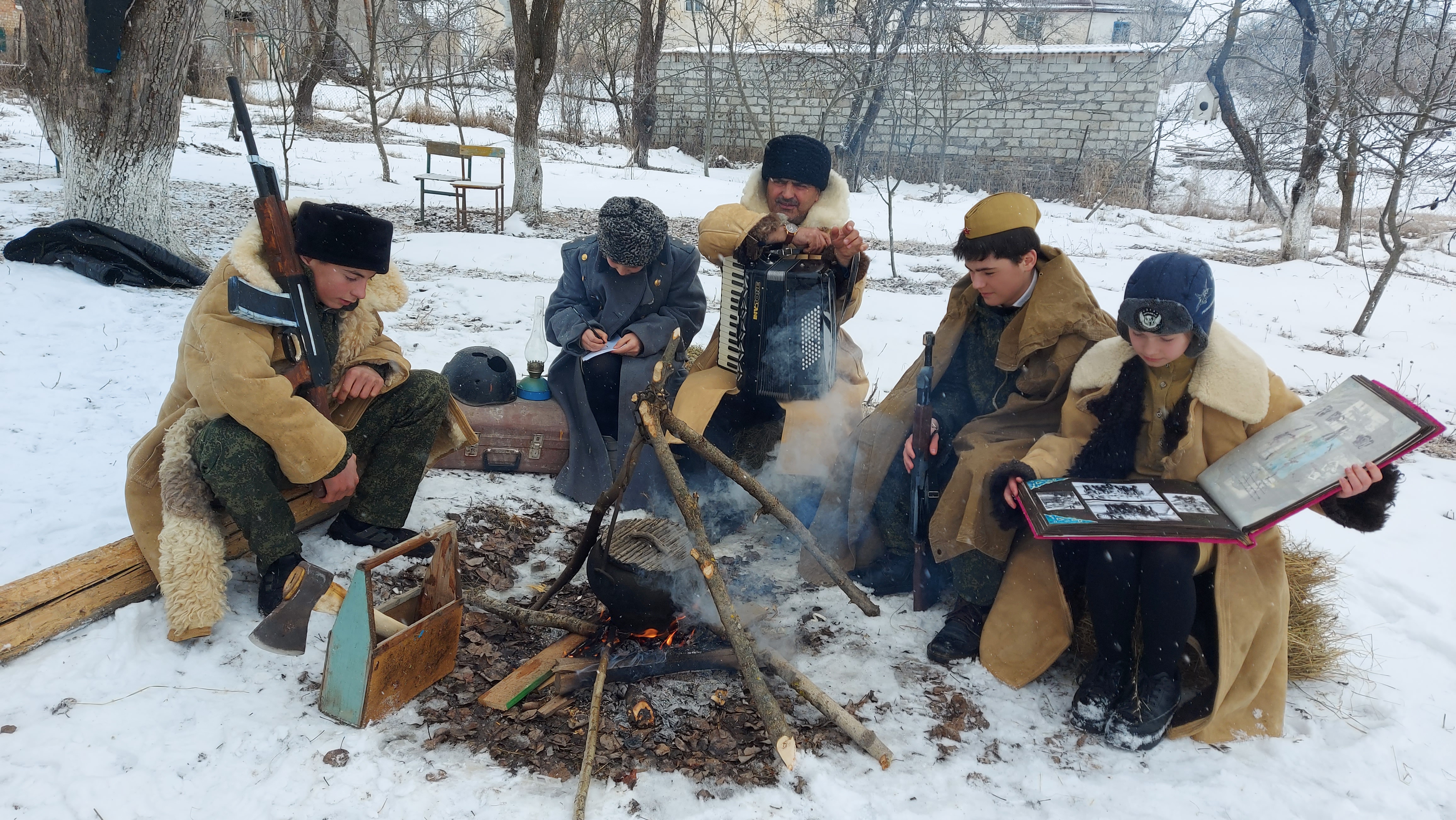 Укажите подпись к картинке.