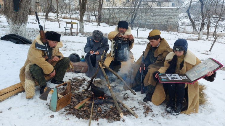 Укажите подпись к картинке.